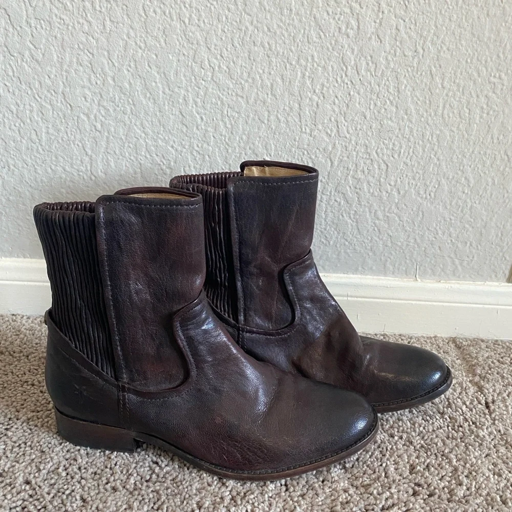 FRYE Brown Leather Boots Size 8.5 - Picture 2 of 6